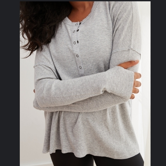 Aerie by offline Hanley oversized long sleeve - Picture 1 of 4